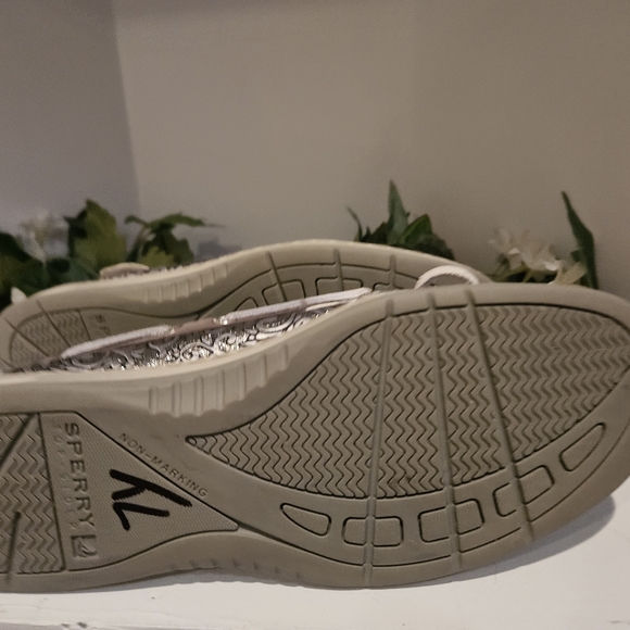 Women's silver Sperry Loafers - Picture 4 of 4